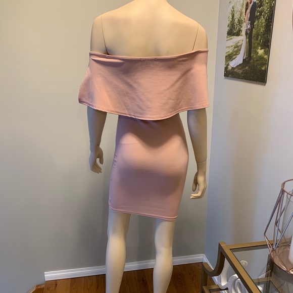 Dress - Picture 4 of 7